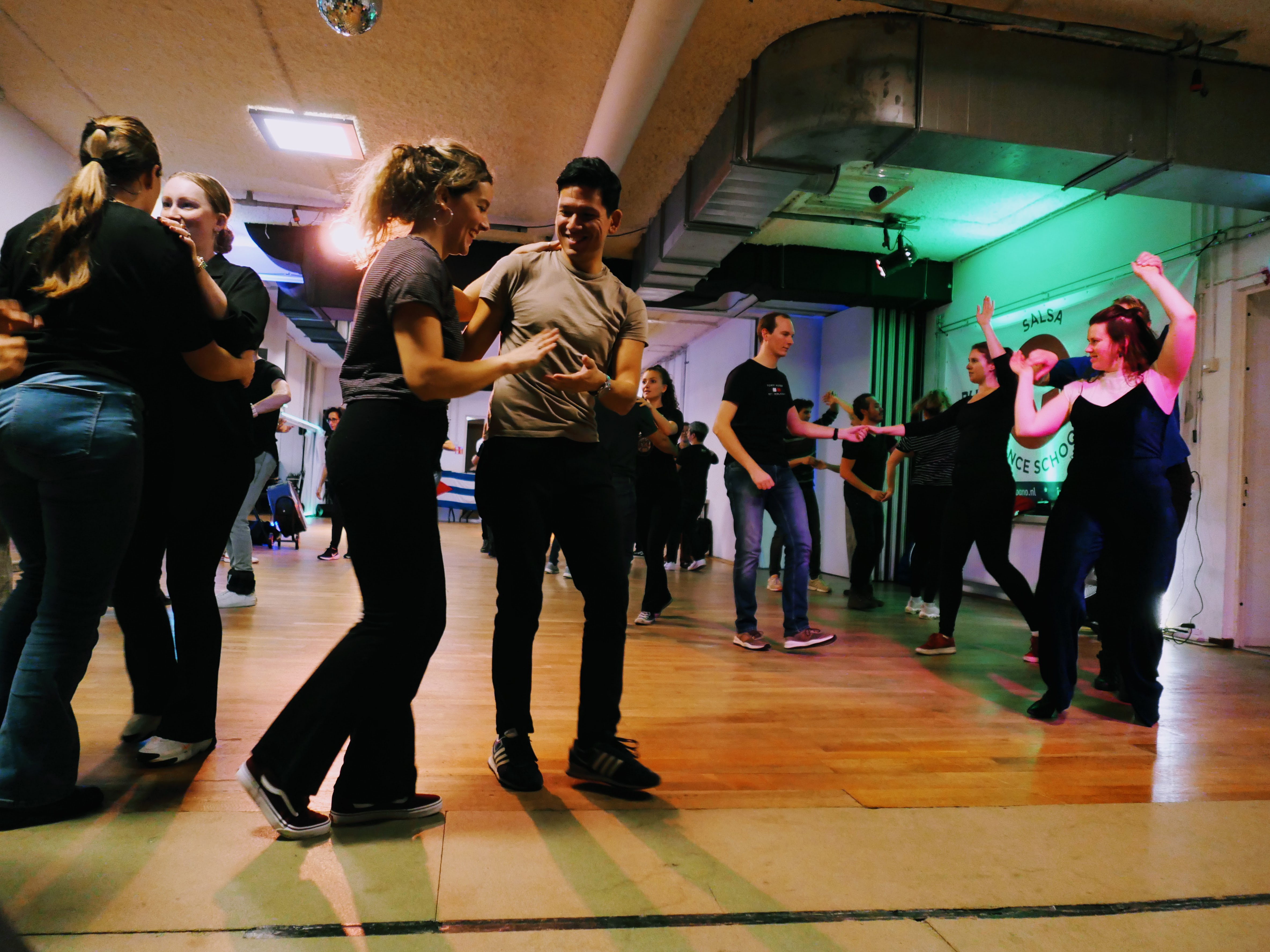 Salsa Level 1 Course